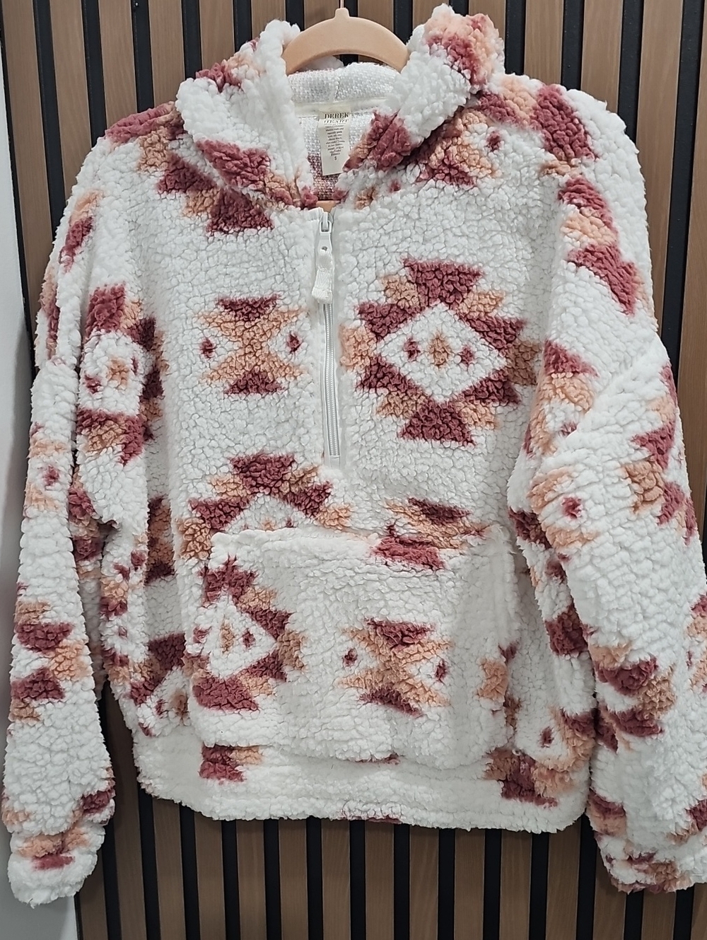 Derek Heart Pull Over Sweater Size S
